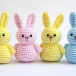 How to Crochet Yarn Easter Marshmallow Bunnies